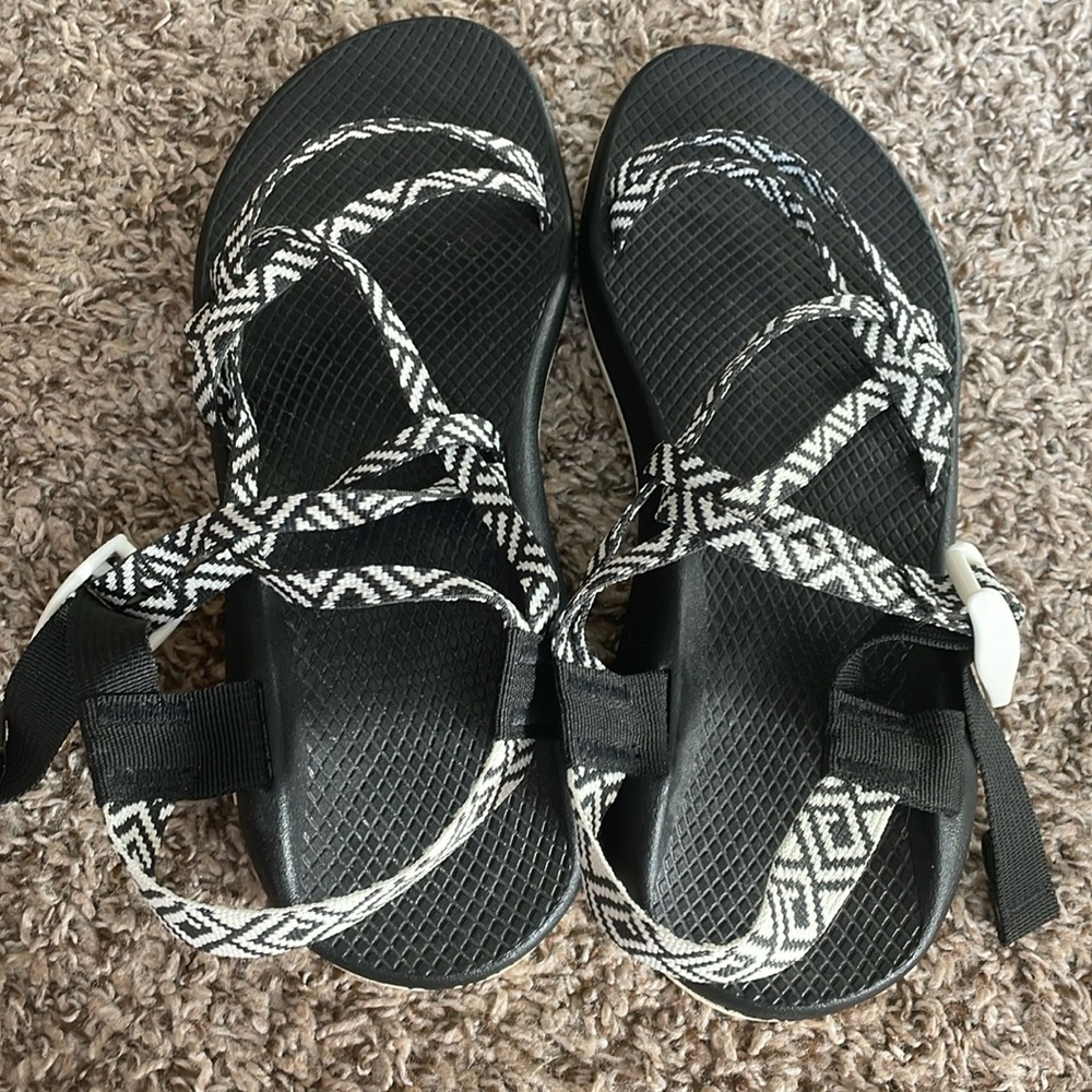 Oragami black Chaco
